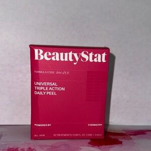 BeautyStat Universal Daily Peel in Bold Red